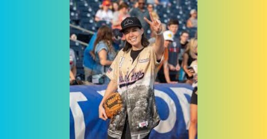 Danae Hays Softbal